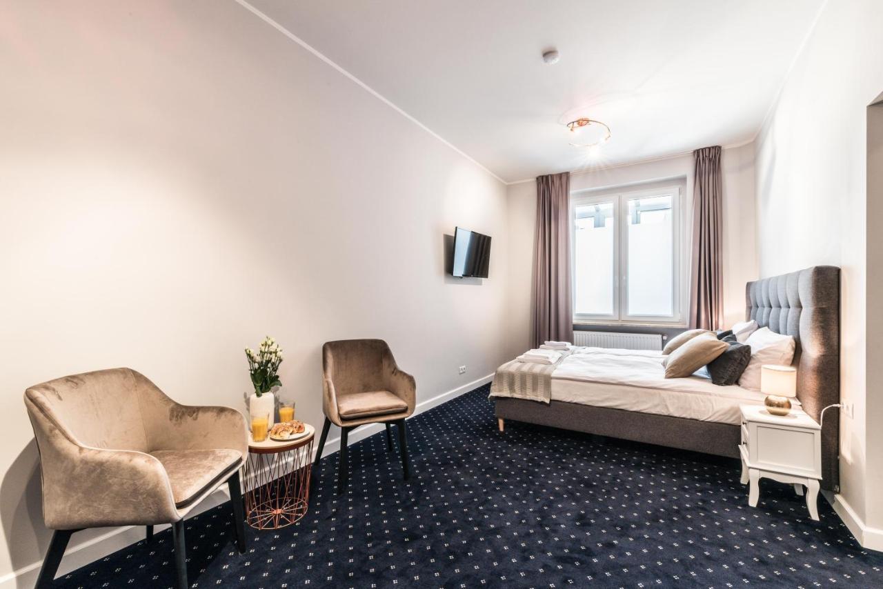 Aparthotel Serenity - Old Town By Friendly *